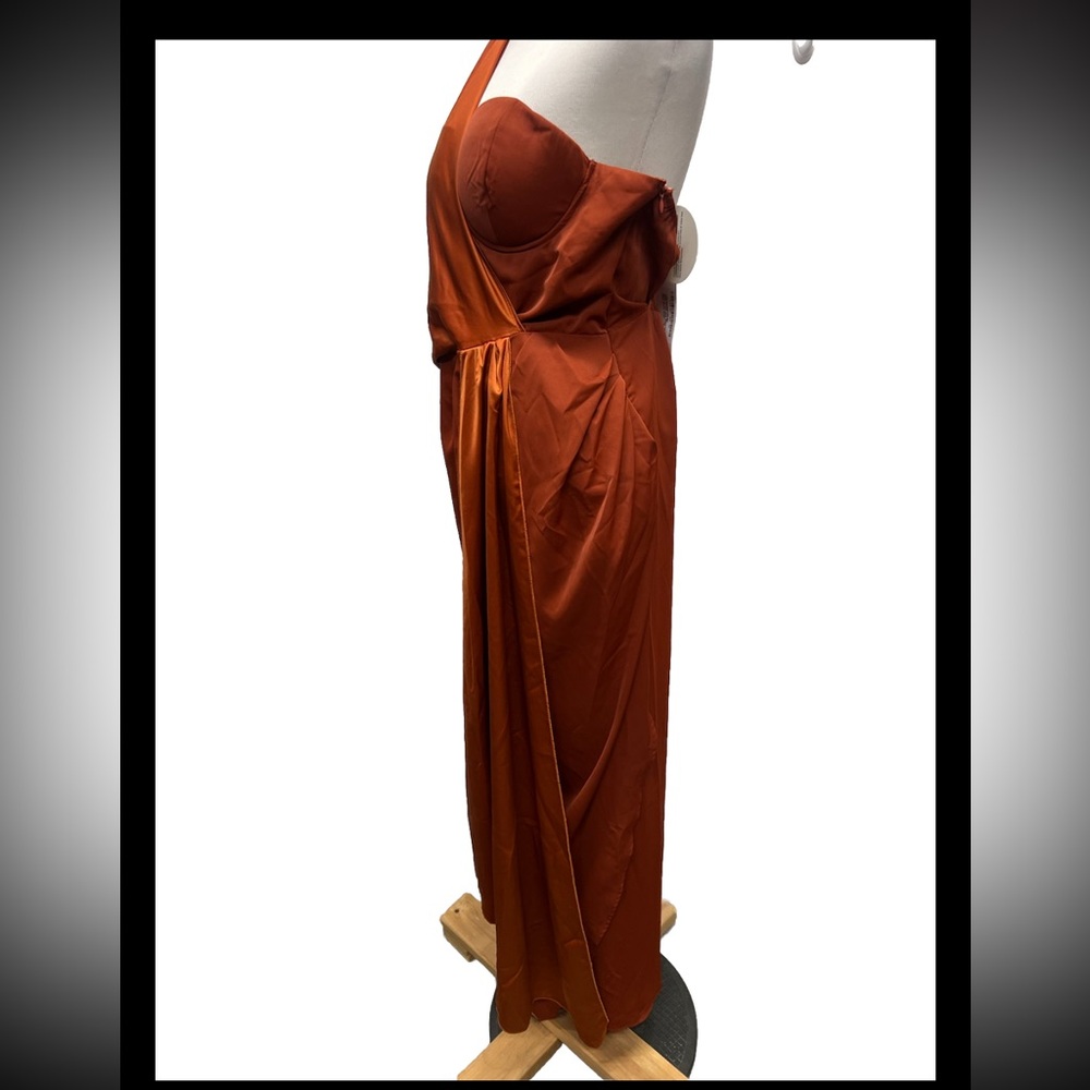 Boohoo Occasion One Shoulder Drape Maxi Dress - Picture 3 of 9